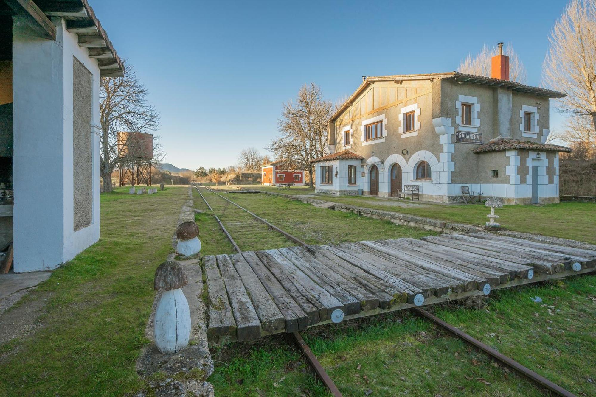 La Estacion De Rabanera Guest House Rabanera del Pinar Luaran gambar